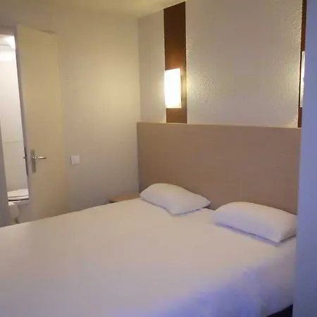 B Caen Hotel *