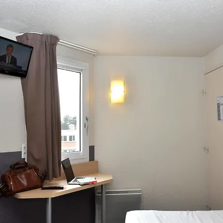 B Caen Mondeville Hotel *