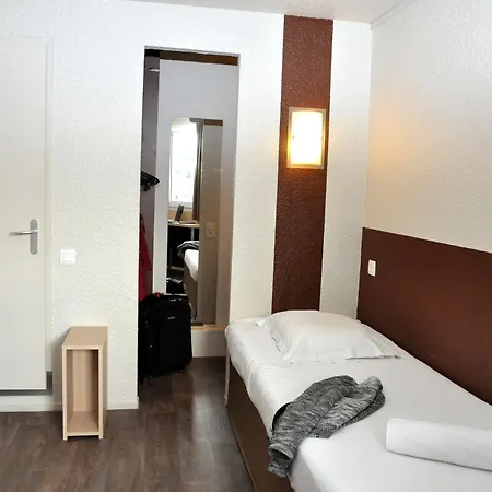 B Caen Mondeville Hotel *