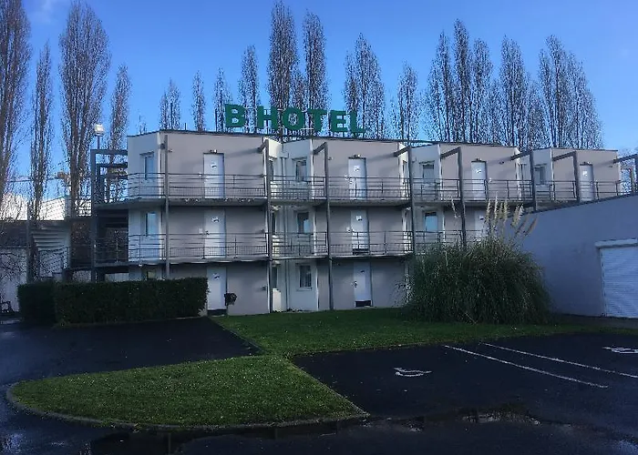 B Caen Hotel *