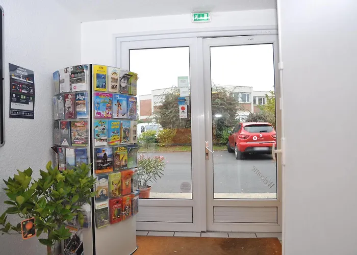 B Caen Отель Мондвиль